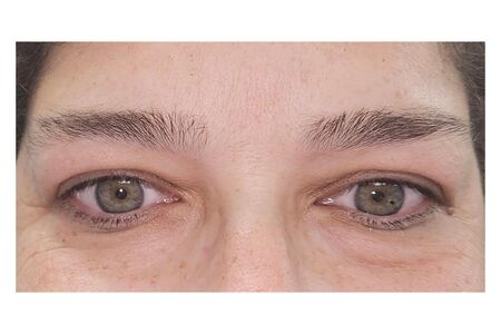 1 Before eyebrows lamination and lashes